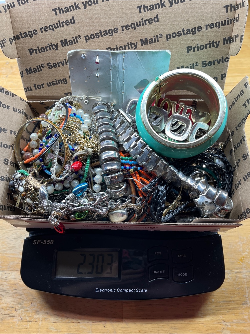 Mixed Women's Jewelry Lot - Colorful Beaded & Metal Pieces Craft, 2.3 lbs